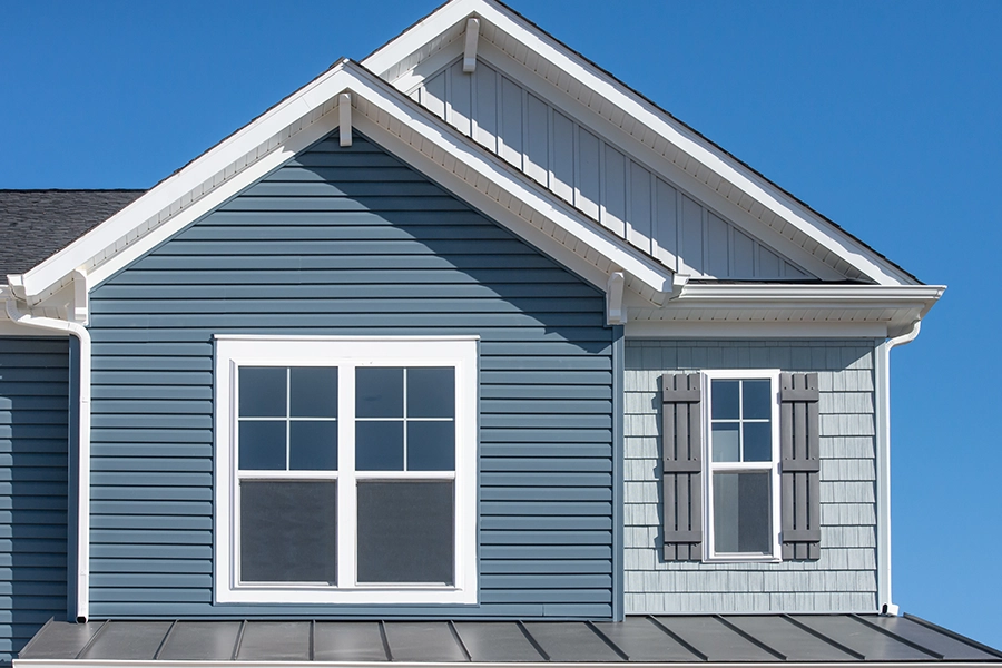 Up close picture of a home showcasing one of the unique siding designs in Springfield IL.